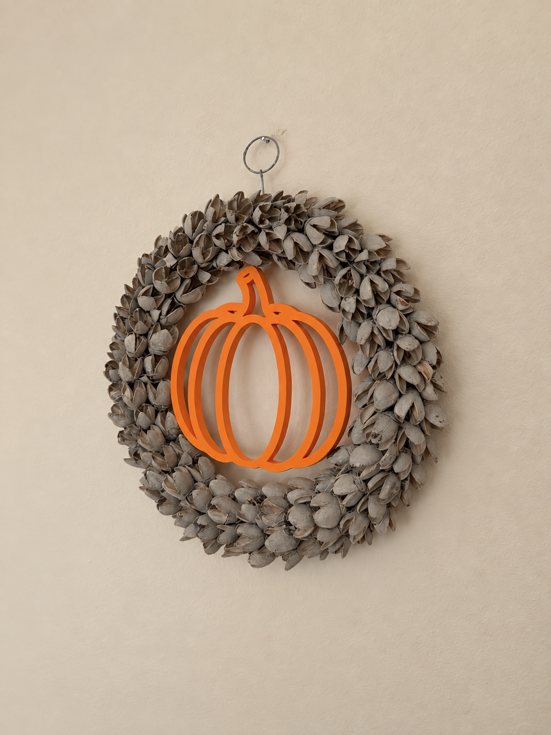 Kranz aus getrockneten Bakuli-Früchten mit Kürbis | 3D Druck